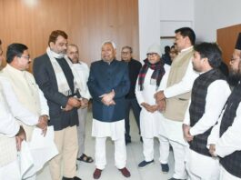 एआइएमआइएम विधायक आ नीतीश कुमारक भेट सँ बिहारक राजनीति मे जोरदार हलचल